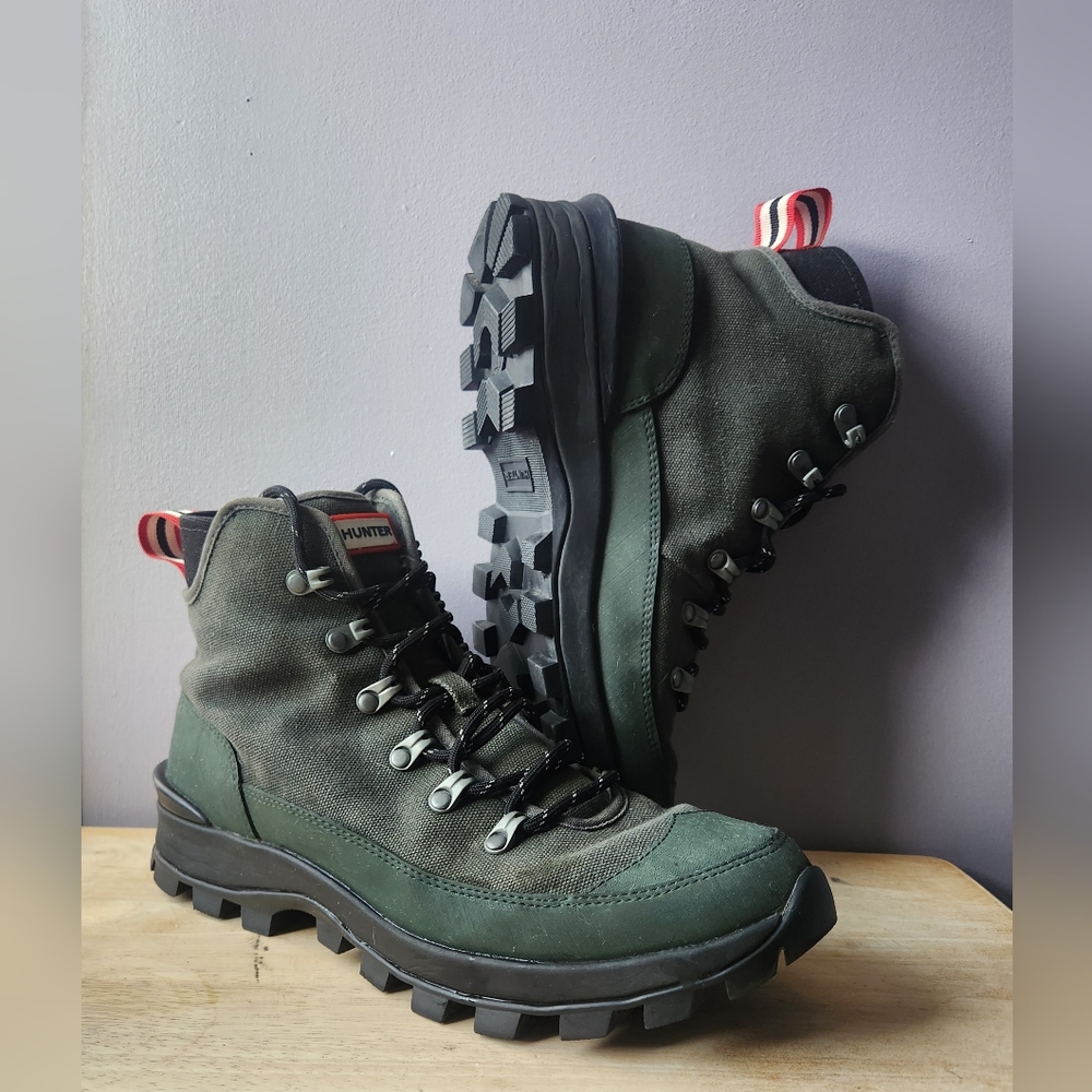 WOMENS HUNTER CANVAS DESERT COMMANDO BOOTS (10/42)
